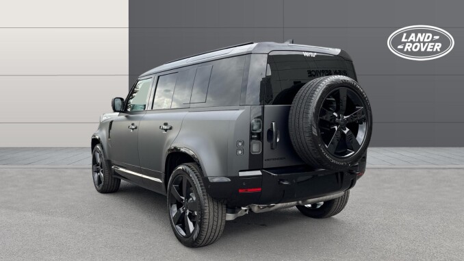 Land Rover Defender 3.0 D250 X-Dynamic HSE 110 5dr Auto Diesel Estate - Image 2